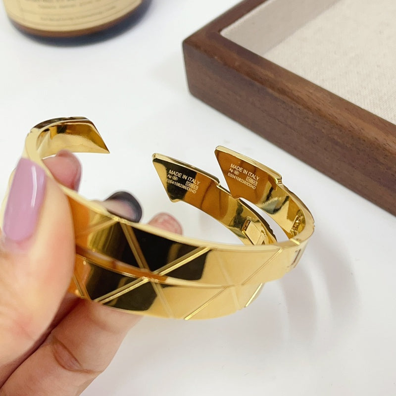 Women's Stylish Simple Versatile Titanium Steel Bracelet