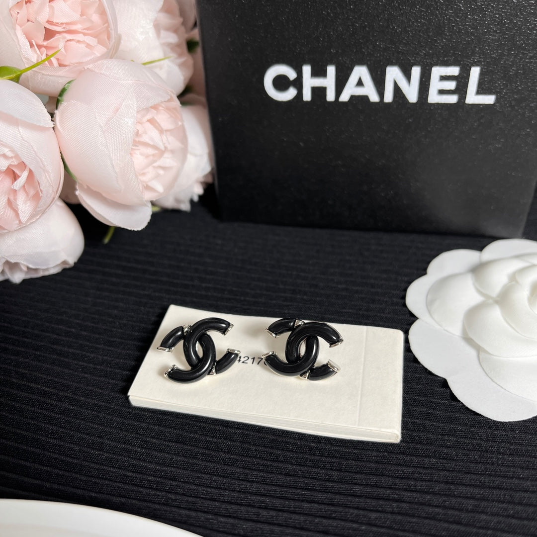 Women's Minimalist Fashion Earrings