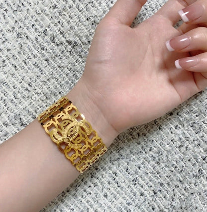 Luxury and stylish bracelets for women