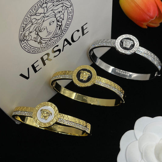 Fashionable and Versatile High-end Bracelet Jewelry