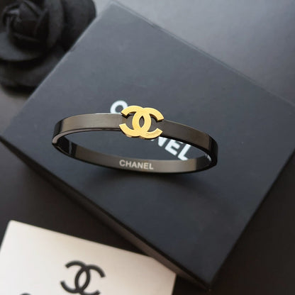 Simple and Fashionable Women's Titanium Steel Bracelet