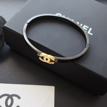 Simple and Fashionable Women's Titanium Steel Bracelet