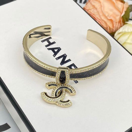 Fashionable fine shimmer open high-quality titanium steel Bracelet