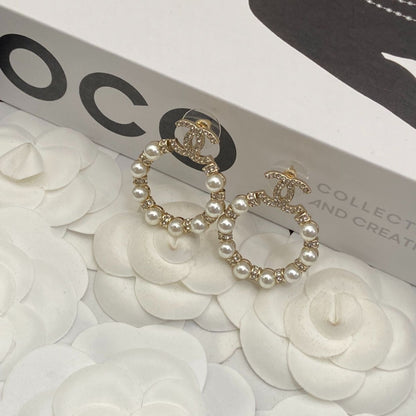 Fashionable women's elegant jewelry Earrings