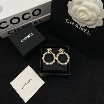 Fashionable women's elegant jewelry Earrings