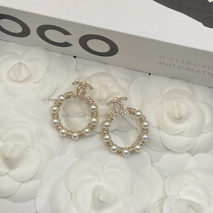 Fashionable women's elegant jewelry Earrings