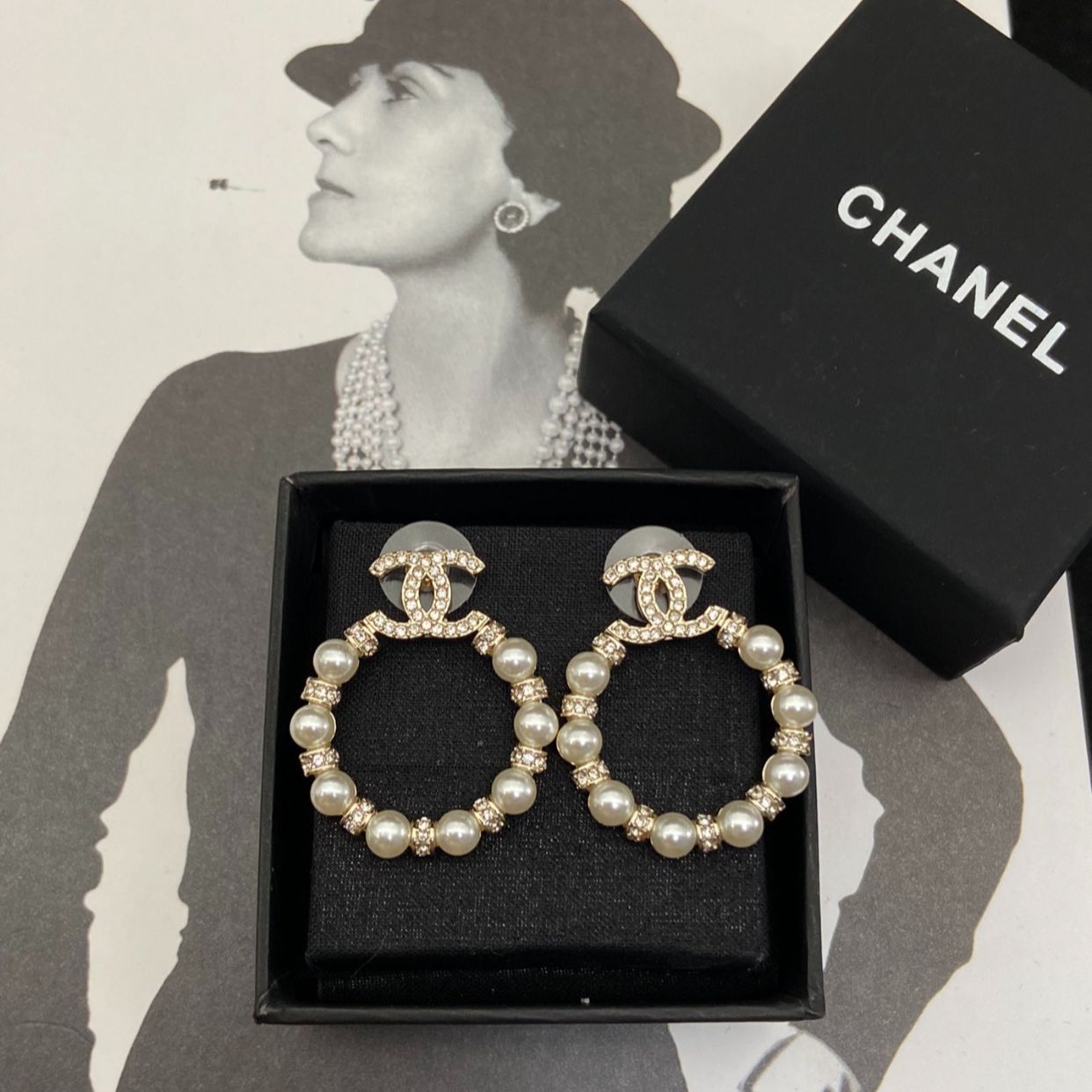 Fashionable women's elegant jewelry Earrings