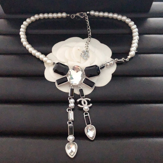 Fashionable ladies elegant jewelry suo'gu necklace