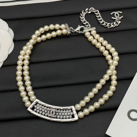 Exquisite women's pearl Bracelet