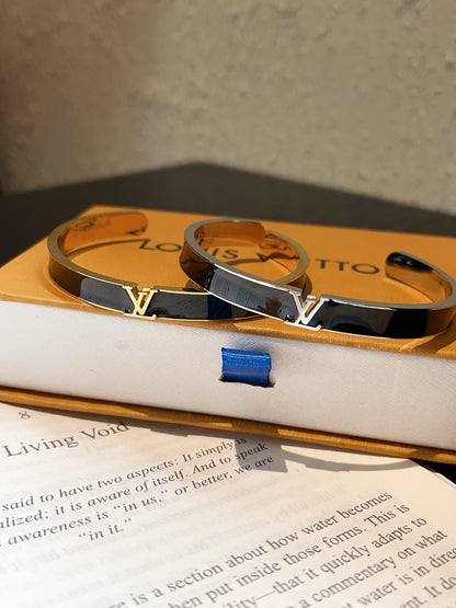 Luxury high-end bracelet