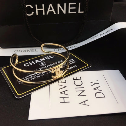 Stylish Women's Elegant Bracelet