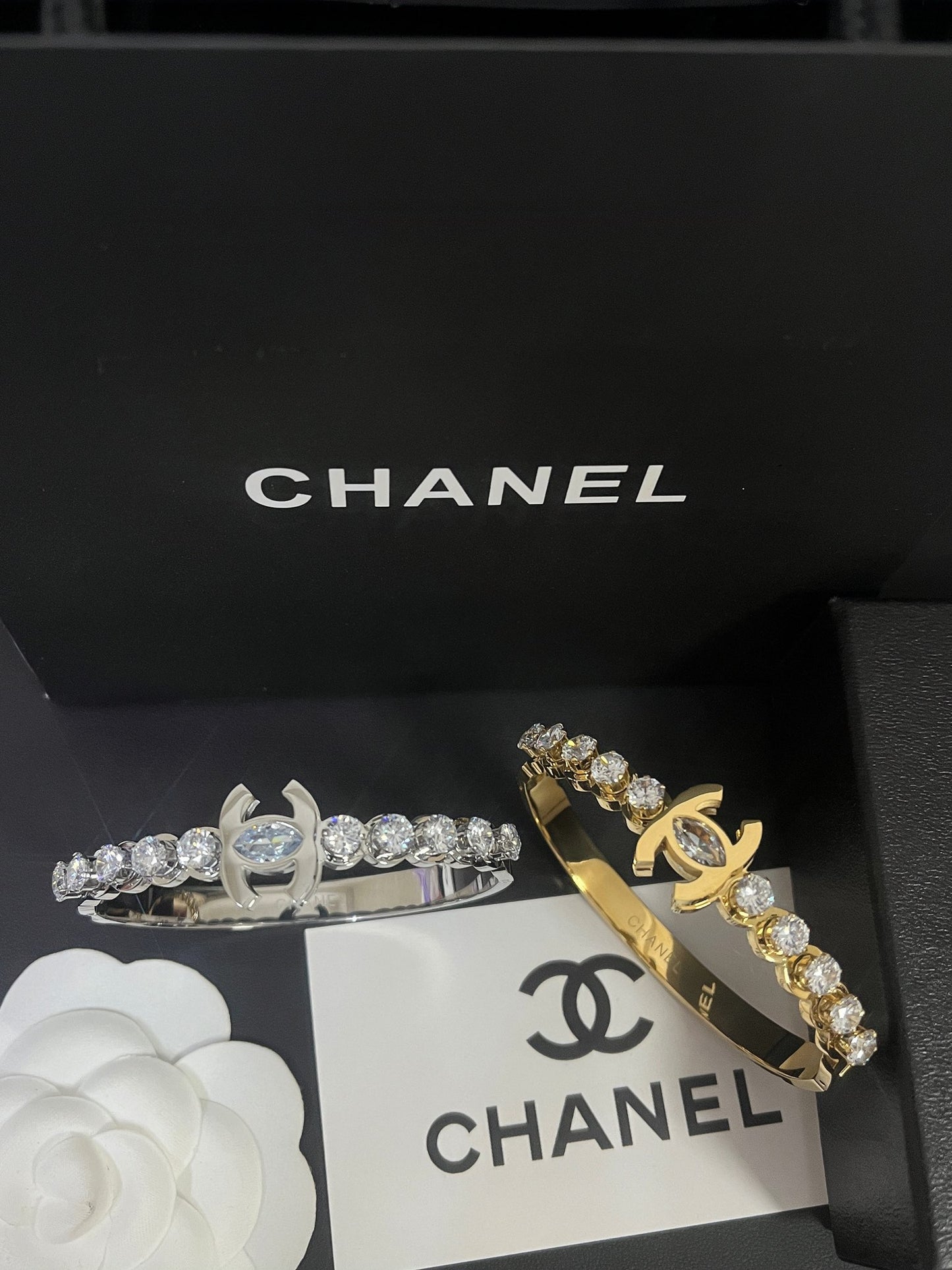 Stylish Women's Elegant Bracelet